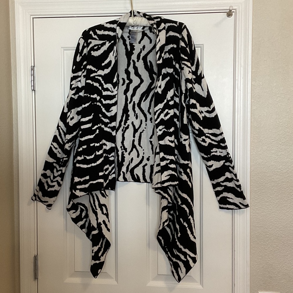 Peter Nygard Black and White Animal Print Cardigan